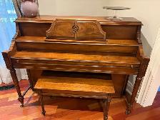 Heintzman Piano: Works perfectly