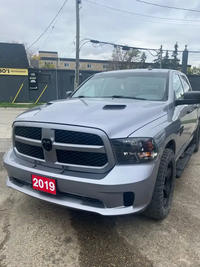 2019 Ram 1500 Crew Cab ~ NO ACCIDENTS & SAFETIED