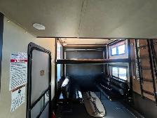 2011 Keystone Fuzion 305FZ, 12' GARAGE FULL BODY PAINT - Photo 24