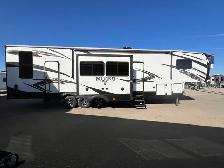2011 Keystone Fuzion 305FZ, 12' GARAGE FULL BODY PAINT - Photo 37