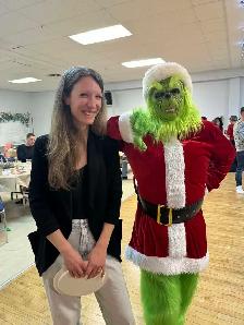 SANTA CLAUS AND THE GRINCH AVAILABLE - Photo 10