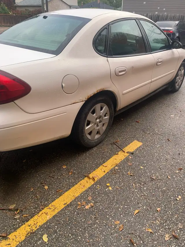 2002 Ford Taurus