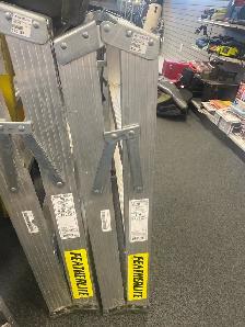 Featherlite 3703 300Lb Sawhorse @ Cashopolis!! - Photo 2