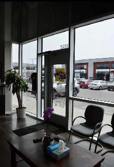Auto Shop for Rent Near Airport – City Approved, Move-In Ready - Photo 3