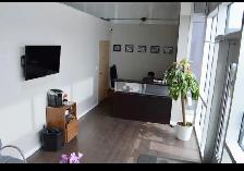 Auto Shop for Rent Near Airport – City Approved, Move-In Ready - Photo 5