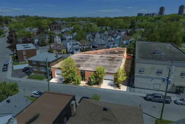 Contractor & Warehouse Space for Lease 10,814 SF | 255 Ste Anne