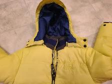 Youth boy winter jacket with hood Size 10/12 - Photo 3