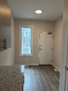BRAND NEW! 2 bedroom condo - Photo 3