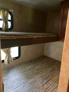 Travel Trailer - Photo 4
