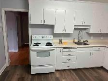 2 Bedroom second floor apartment for rent -Carling & Merivale - Photo 6