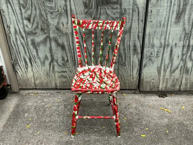 Antique FUNKY Wooden Spindle Chair red, White & Green !