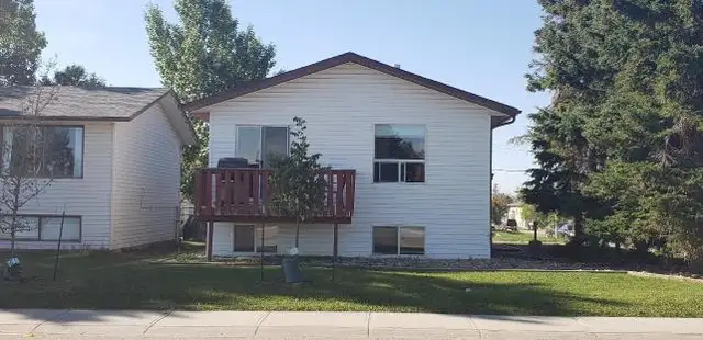 FURNISHED 5 BED HOME FOR RENT IN G.P.-ALL INCLUDED OCTOBER 2026