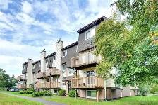 2 Bed   Den Condo, New Kitchen, In-Unit Laundry, Parking