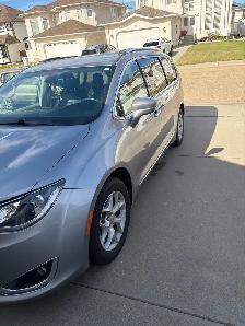 2017 Chrysler Pacifica Touring L Plus - Photo 3