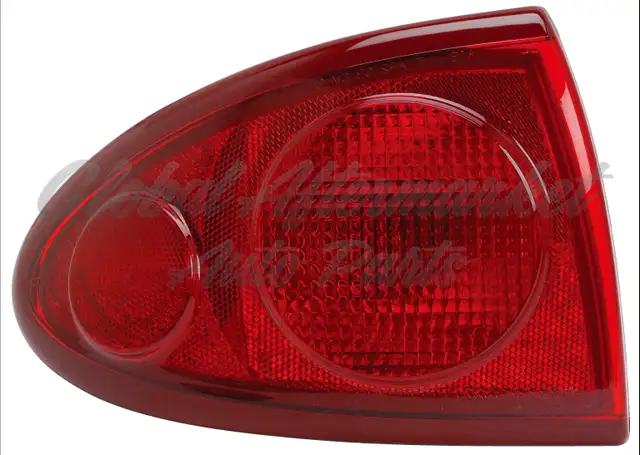 Chevrolet Cavalier 2003-2005 Tail Lamp Left HQ