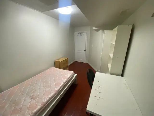 York university village room for rent