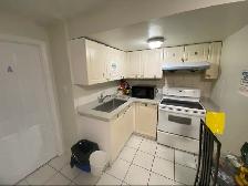 York university village room for rent - Photo 5