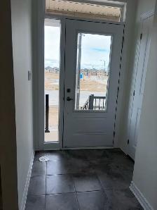1 BEDROOM WALKOUT BASEMENT - Photo 4