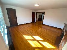 SPACIOUS 1 Bedroom | Jane Subway | All Inclusive $1,950 - Photo 2