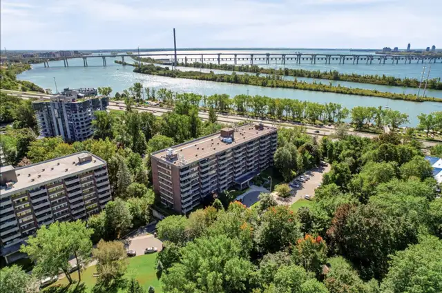 Condo haute gamme 3 1/2 830p.ca, MEUBLÉ à louer, avec garage