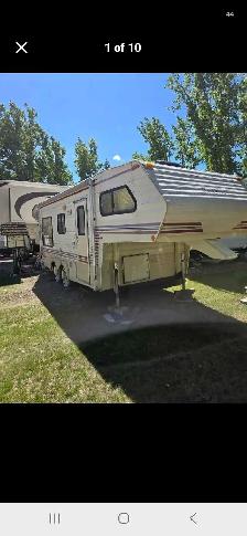 1989 21 foot Scamper 5th Wheel RV