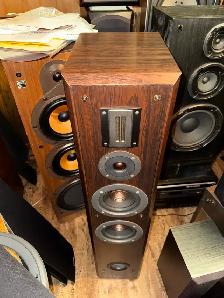 60 plus sets of speakers available - Photo 3