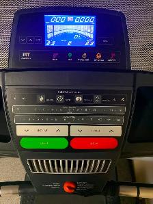 Treadmill - Photo 3
