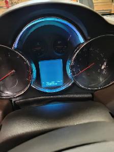 Very nice, LOW KMS,  2015 Chevy Cruze 1.4 Turbo for sale. - Photo 5