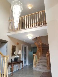 Large Furnished Master Bedroom with Private Bathroom - Orleans - Photo 9