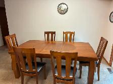 Oak dining table $700 - Photo 3