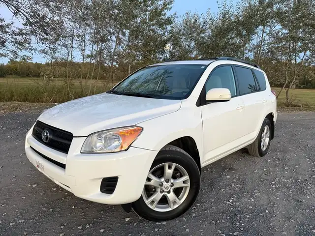 2012 Toyota RAV 4 2012 TOYOTA RAV4 , 4X4 , AUTOMATIQUE ,  4 CYLI