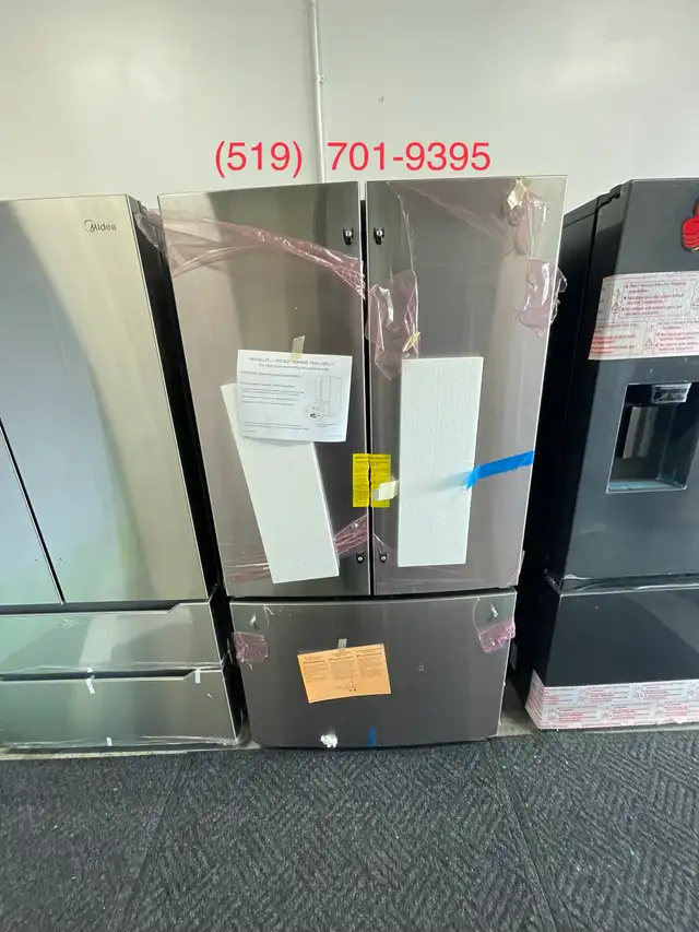 NEW 36" GE Fridge (Internal Ice & Water Dispenser) 27 Cu.Ft