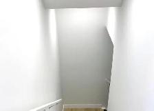 ✨CHARMING LEGAL 2 BEDS - 1 BATH BASEMENT SUITE - Photo 2