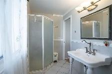 House for Rent in Castleridge, NE, Calgary - Photo 5