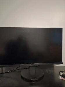 Pc monitor with power cable and hdmi