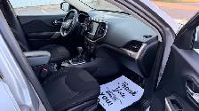 2017 Jeep Cherokee Latitude 4x4, Heated Seats, BackUp Camera, Cl - Photo 11