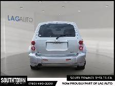 2011 Chevrolet HHR LS - Photo 3