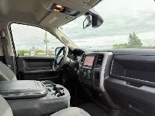 2022 Ram 1500 Classic Express 4x4 Crew Cab 5'7' Box - Photo 9
