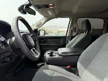2022 Ram 1500 Classic Express 4x4 Crew Cab 5'7' Box - Photo 13