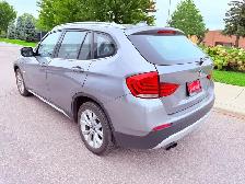 2012 BMW X1 xDrive28i - Photo 4