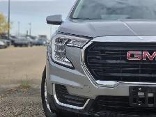 2024 GMC Terrain SLE - Photo 11
