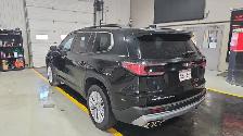 2025 GMC Acadia - Photo 3