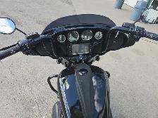 2018 Harley-Davidson FLHXS Street Glide Special - Photo 11