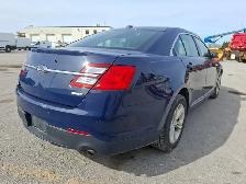 2017 Ford Taurus - Photo 5