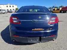 2017 Ford Taurus - Photo 6