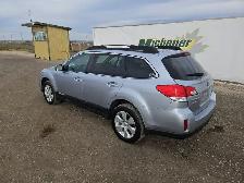 2012 Subaru Outback - Photo 2