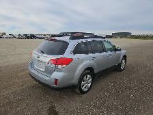 2012 Subaru Outback - Photo 3