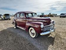 1948 Ford Super Deluxe - Photo 2
