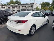 2018 Mazda MAZDA3 GX SMART CITY BRAKE SUPPORT, BACKUP CAM, SAFE - Photo 4