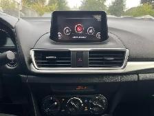2018 Mazda MAZDA3 GX SMART CITY BRAKE SUPPORT, BACKUP CAM, SAFE - Photo 12
